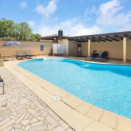 Apartman Cozy In Žbandaj